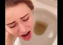 Hot overcast teen floosie swallows boyfriends piss deliver up the Gents